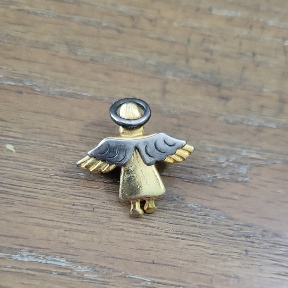 Gold and Silver tone IM 95 Vintage Angel Pin - Picture 1 of 3